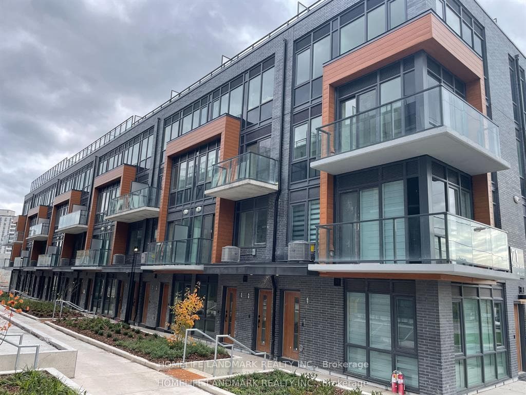 71 Curlew Drive Unit 69, Don Mills / Parkwoods / Victoria Village, ON M3A 0B2 - Photo 1