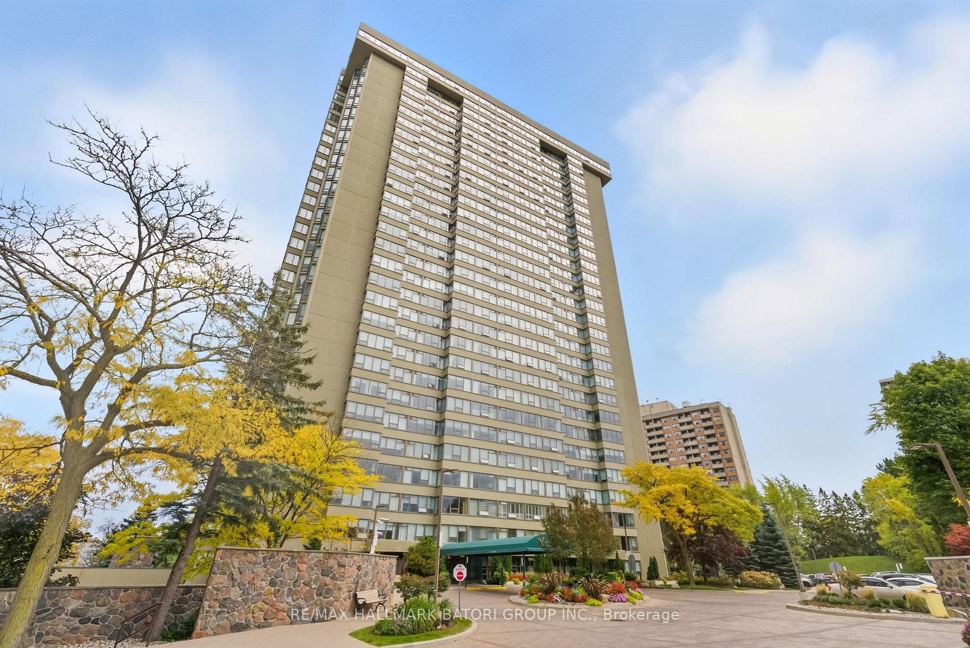 55 Skymark Drive Unit 1901, Hillcrest Village / Bayview Village, ON M2H 3N4 - Photo 1