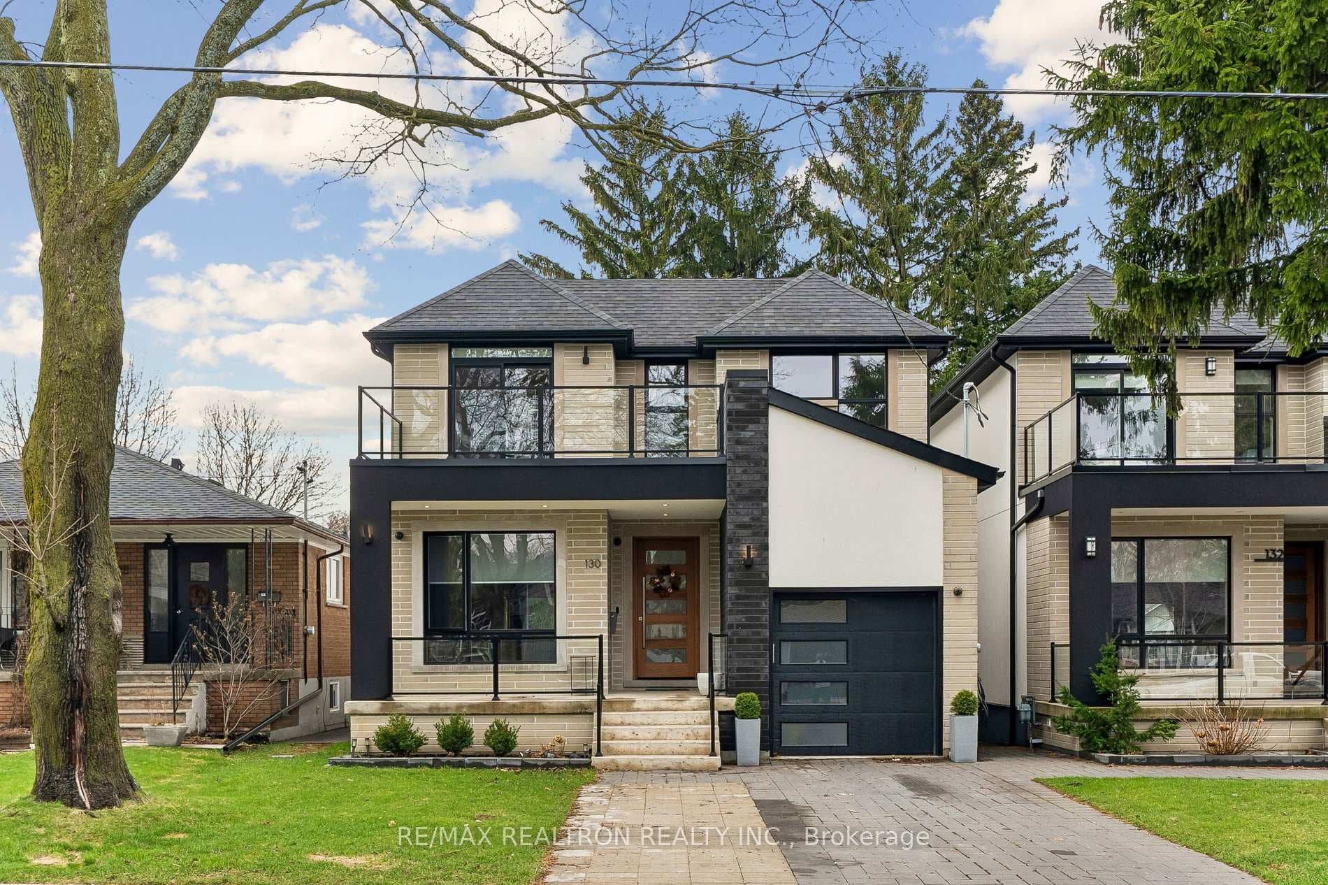 130 Brooklawn Avenue, Scarborough Town Centre, ON M1M 2P9 - Photo 1