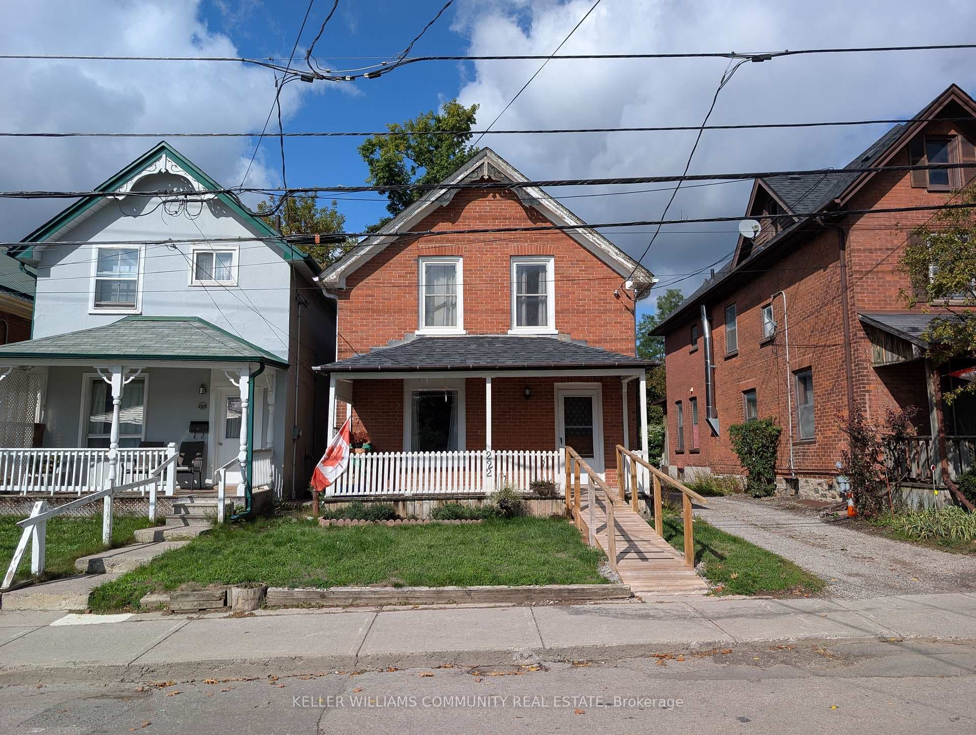 222 London Street, Peterborough, ON K9H 2Y9 - Photo 1