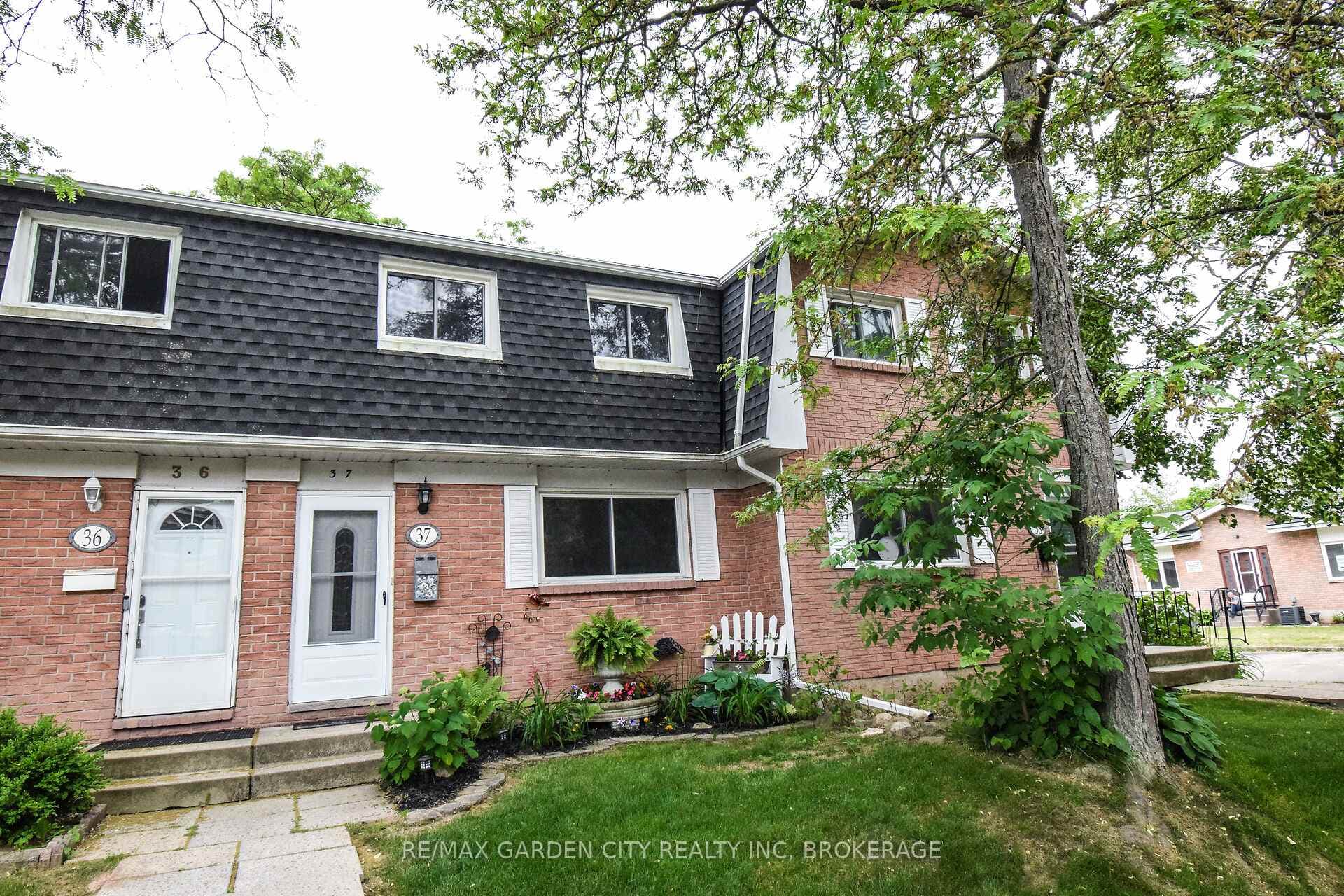 185 DENISTOUN Street Unit 37, Welland, ON L3C 6J6 - Photo 1