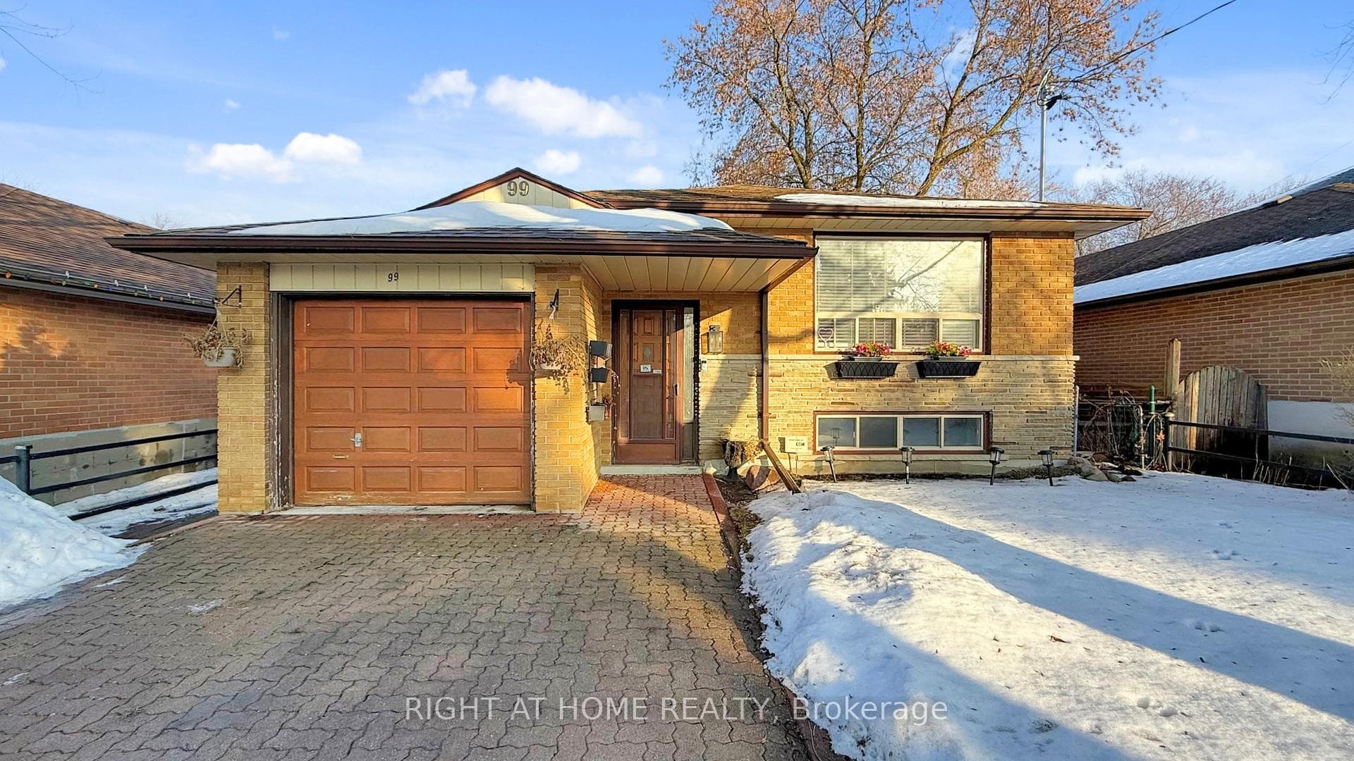 99 Poplar Road, Rouge / Port Union / Malvern, ON M1E 1Z5 - Photo 1