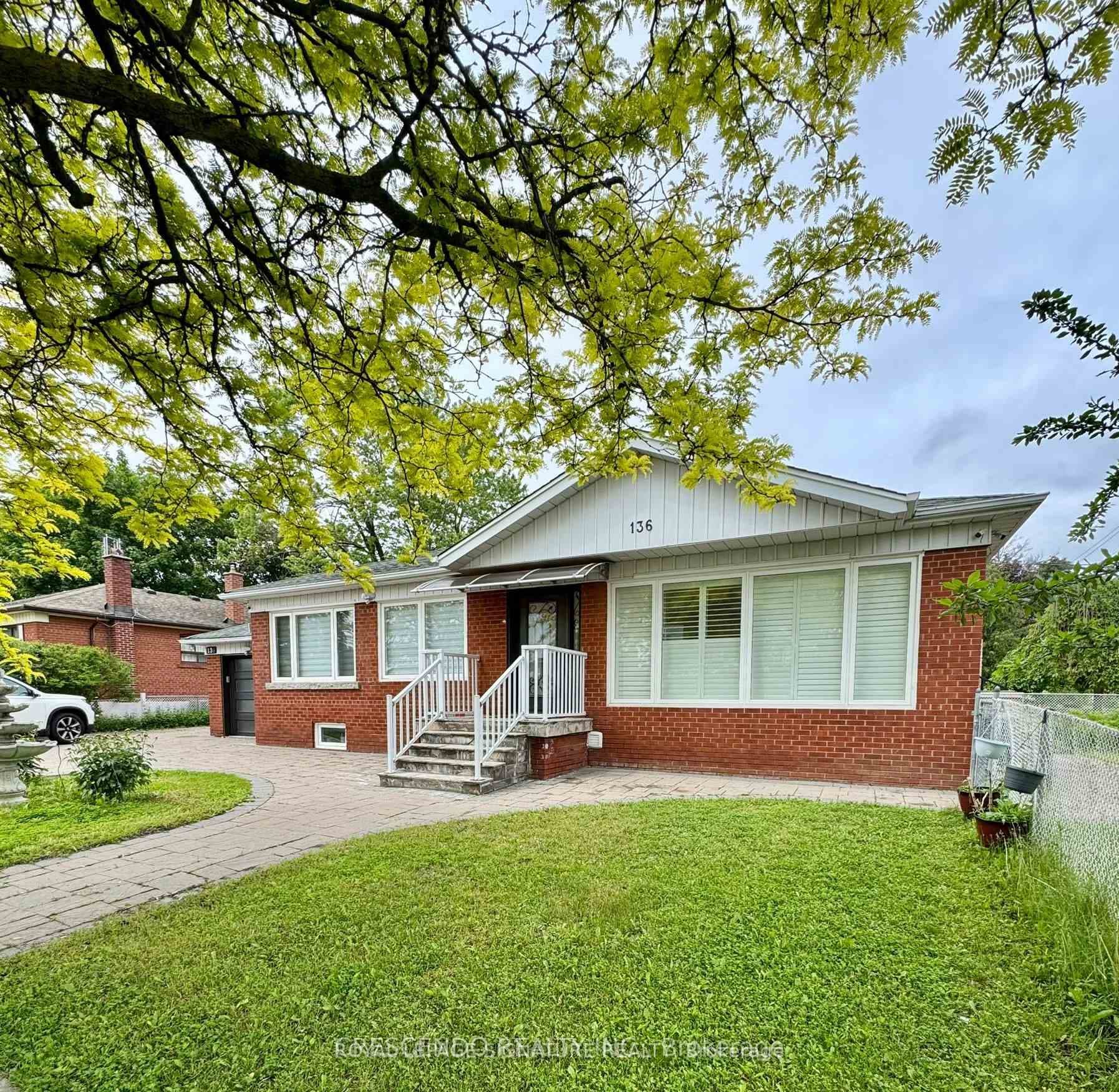 136 Wye Valley Road Unit Main, Dorset Park / Kennedy Park, ON M1P 2B1 - Photo 1