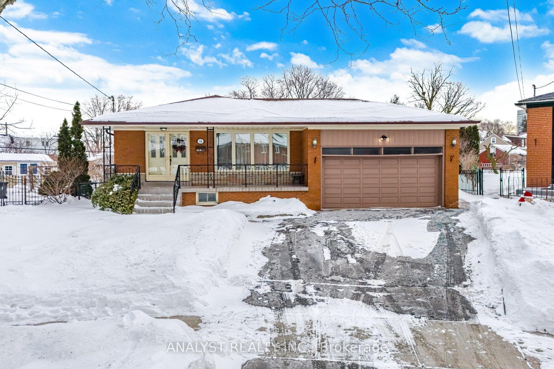 15 Debby Court, York / Weston, ON M9N 2L7 - Photo 1