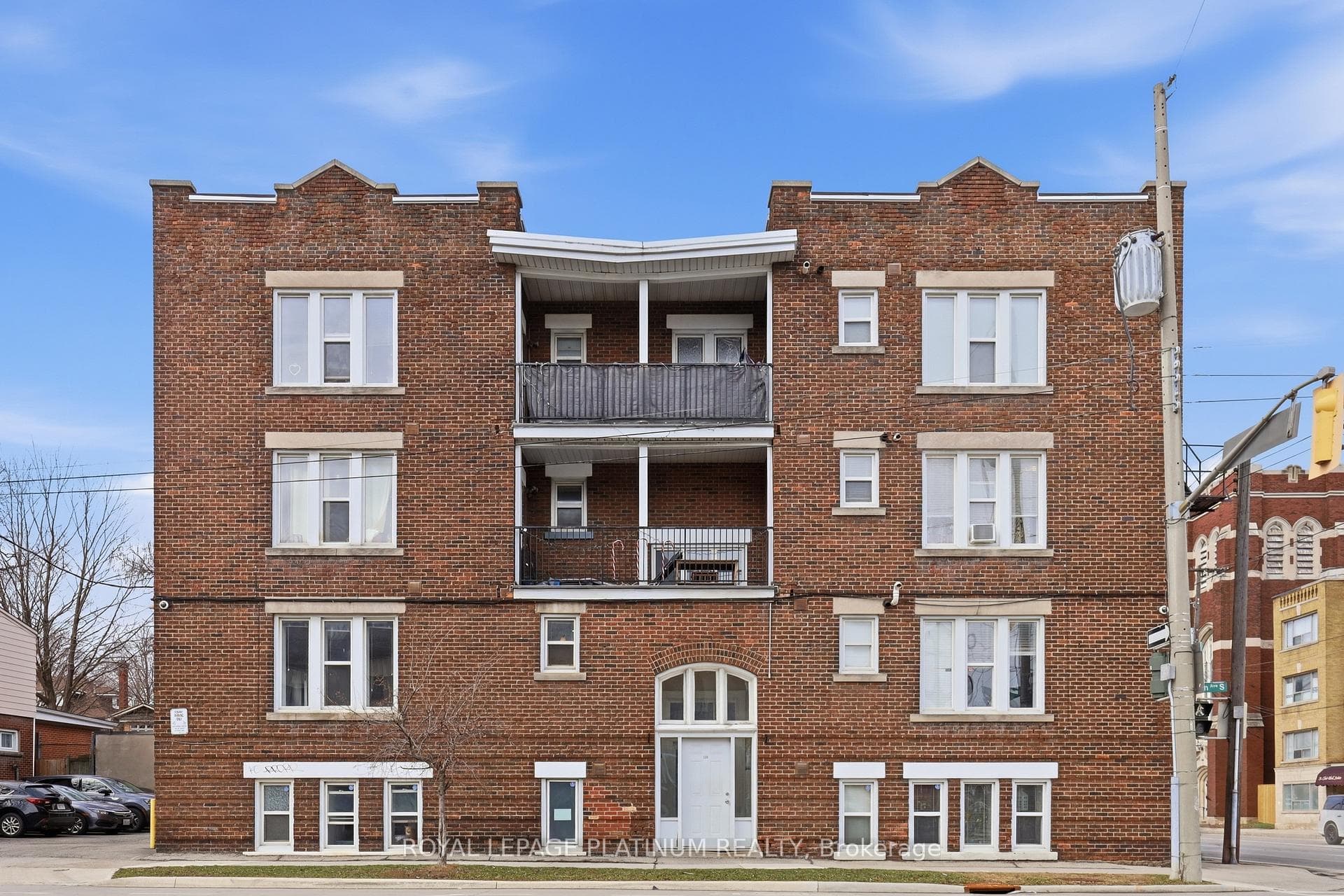 120 Sherman Avenue Unit 4, Hamilton, ON L8M 2P9 - Photo 1