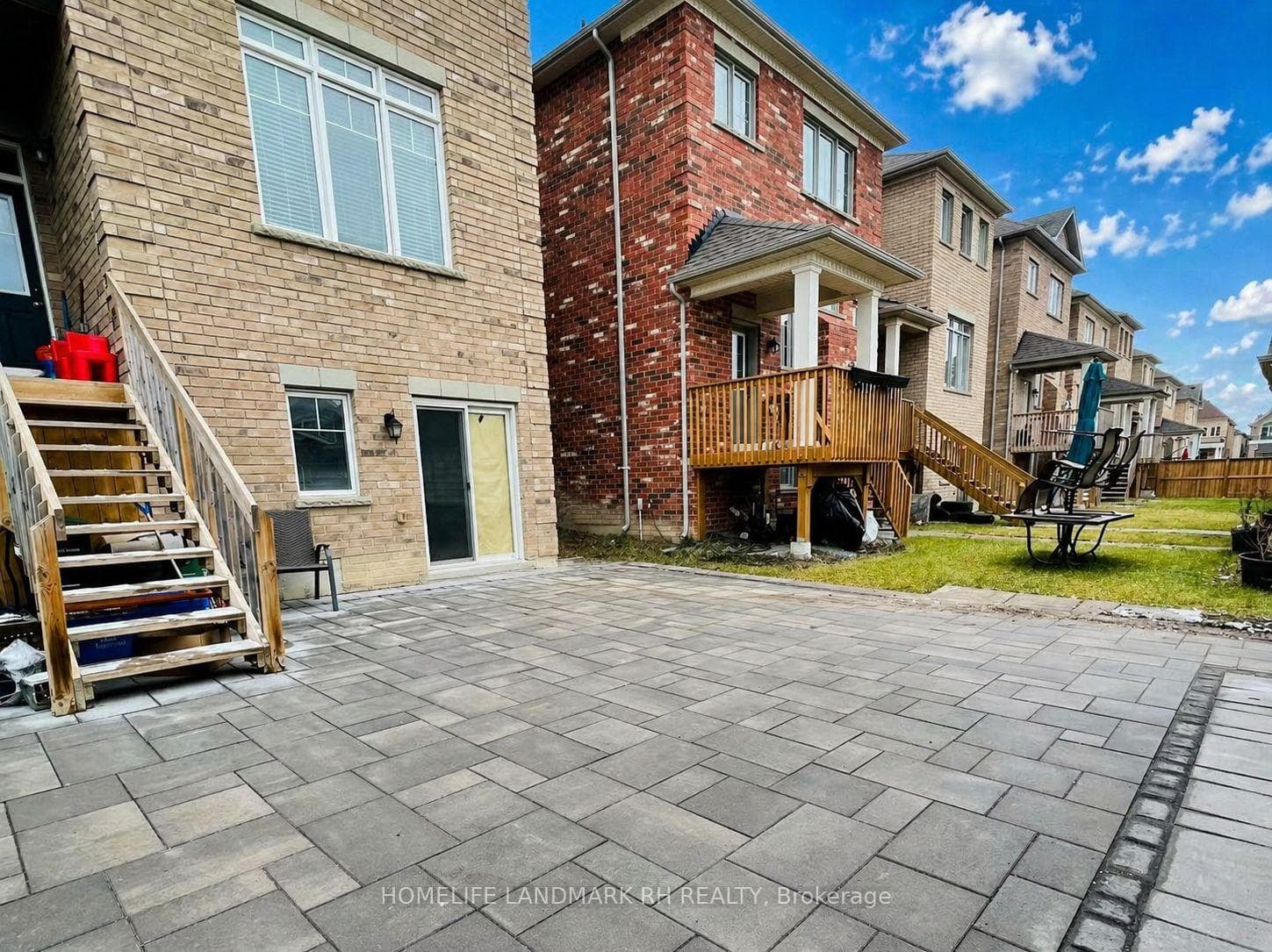 25 Clara May Avenue Unit Bsmt, East Gwillimbury, ON L9N 0R4 - Photo 1