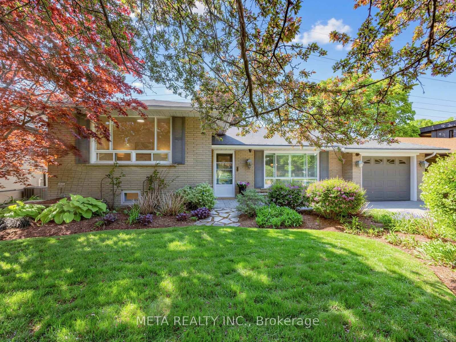 1337 Melton Drive, Mississauga, ON L4Y 1L6 - Photo 1