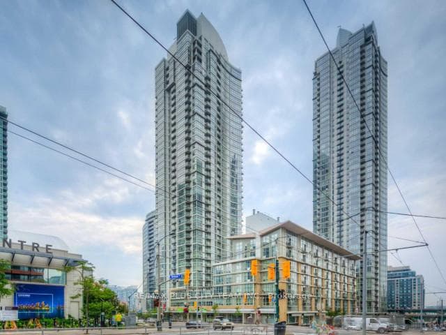 9 Spadina Avenue Unit 516, Downtown Toronto / Waterfront, ON M5V 3M5 - Photo 1