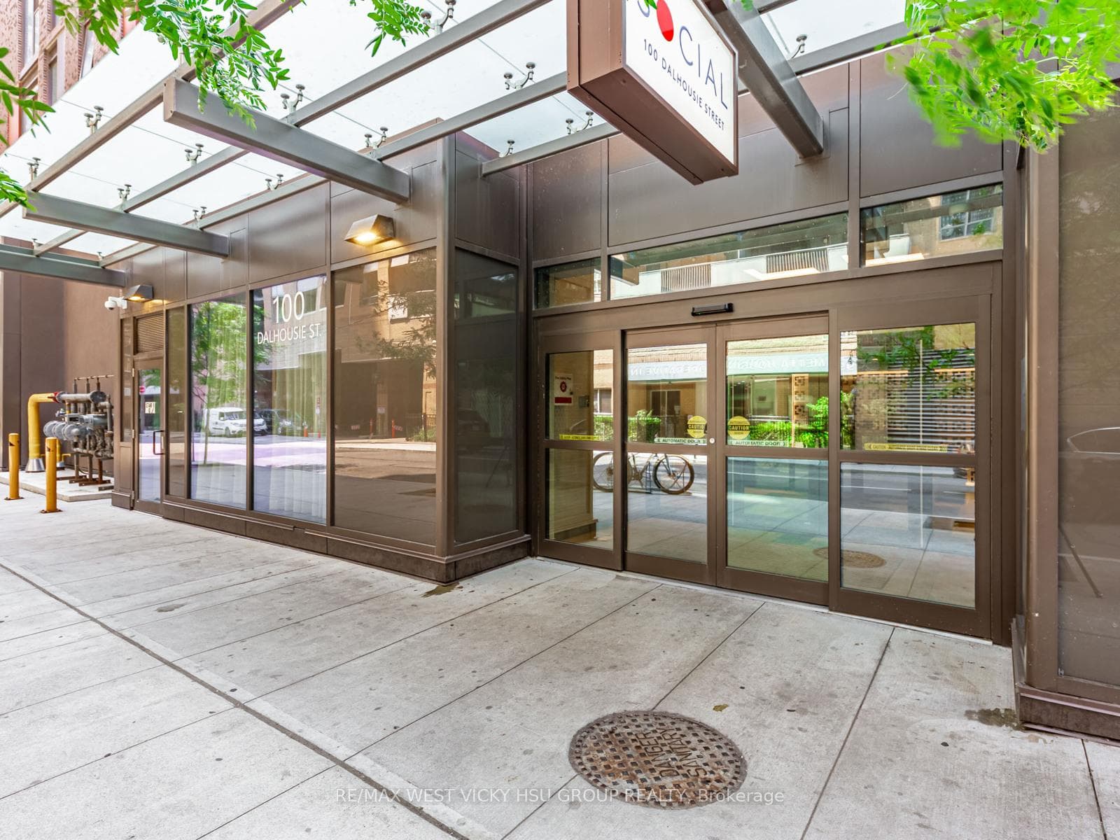 100 Dalhousie Street Unit 3301, Regent Park / Cabbagetown / St. James Town, ON M5B 0C7 - Photo 1