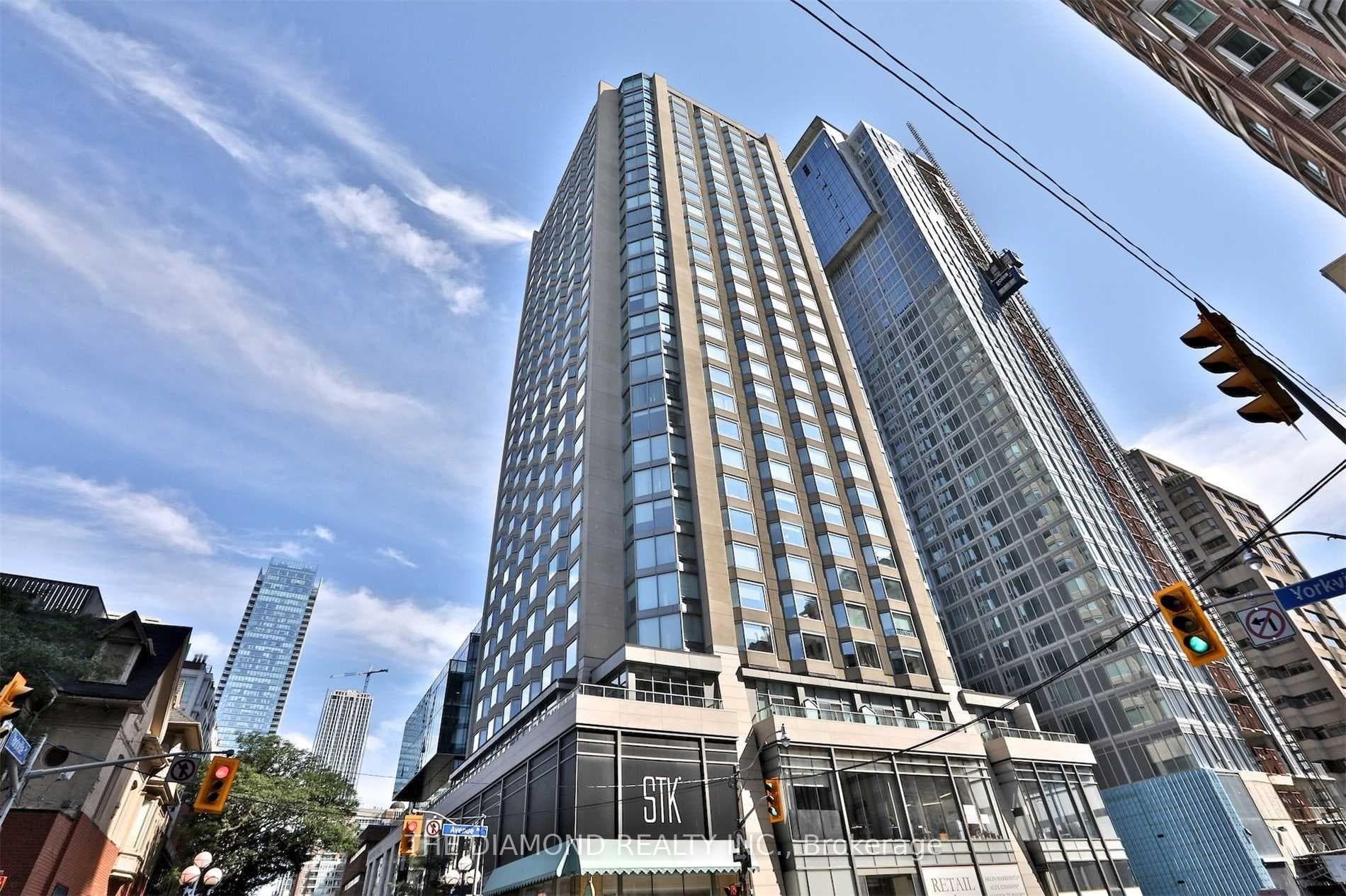155 Yorkville Avenue Unit 2104, Annex / Yorkville / Summerhill, ON M5R 1C4 - Photo 1