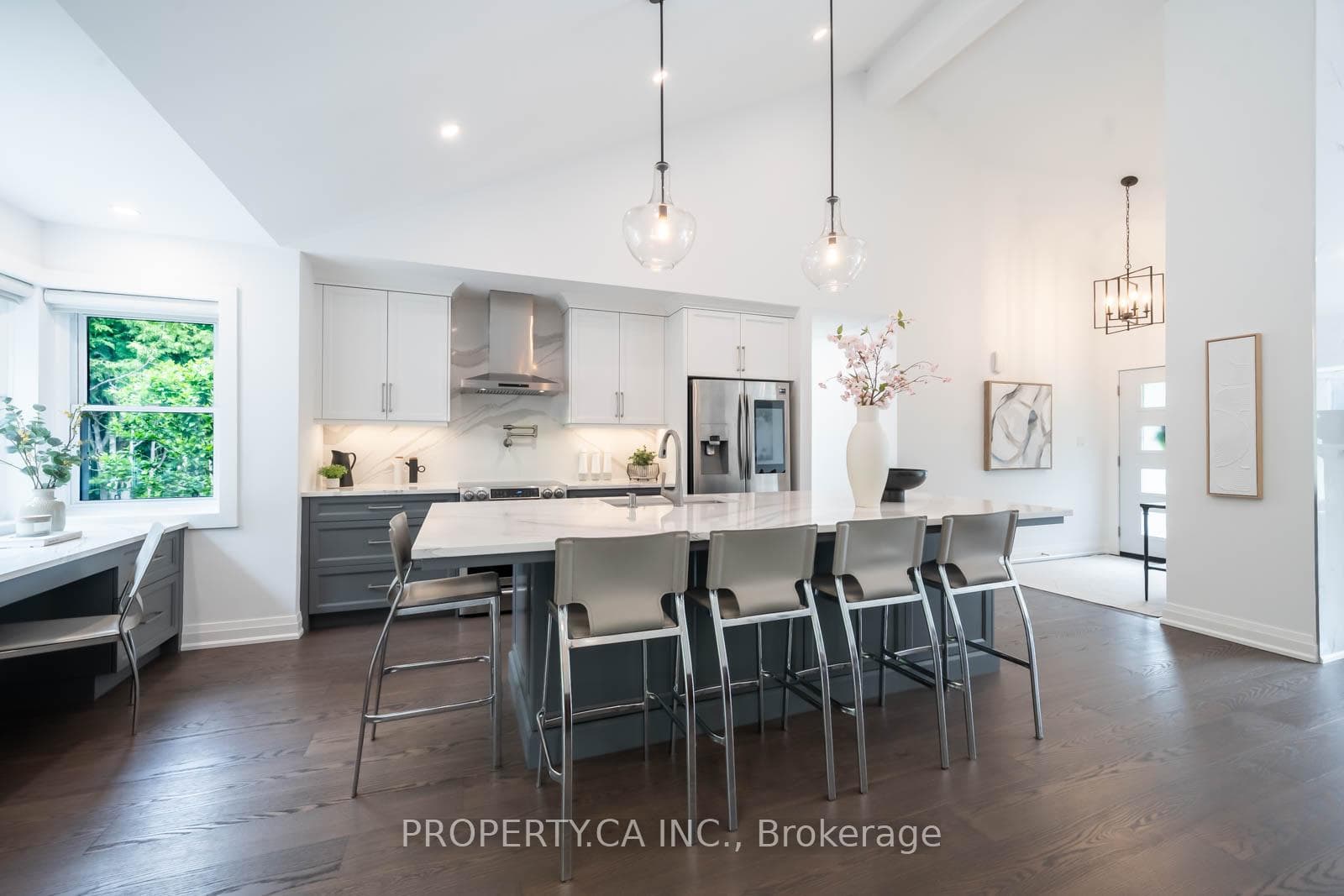 1533 Rometown Drive, Mississauga, ON L5E 2T8 - Photo 1