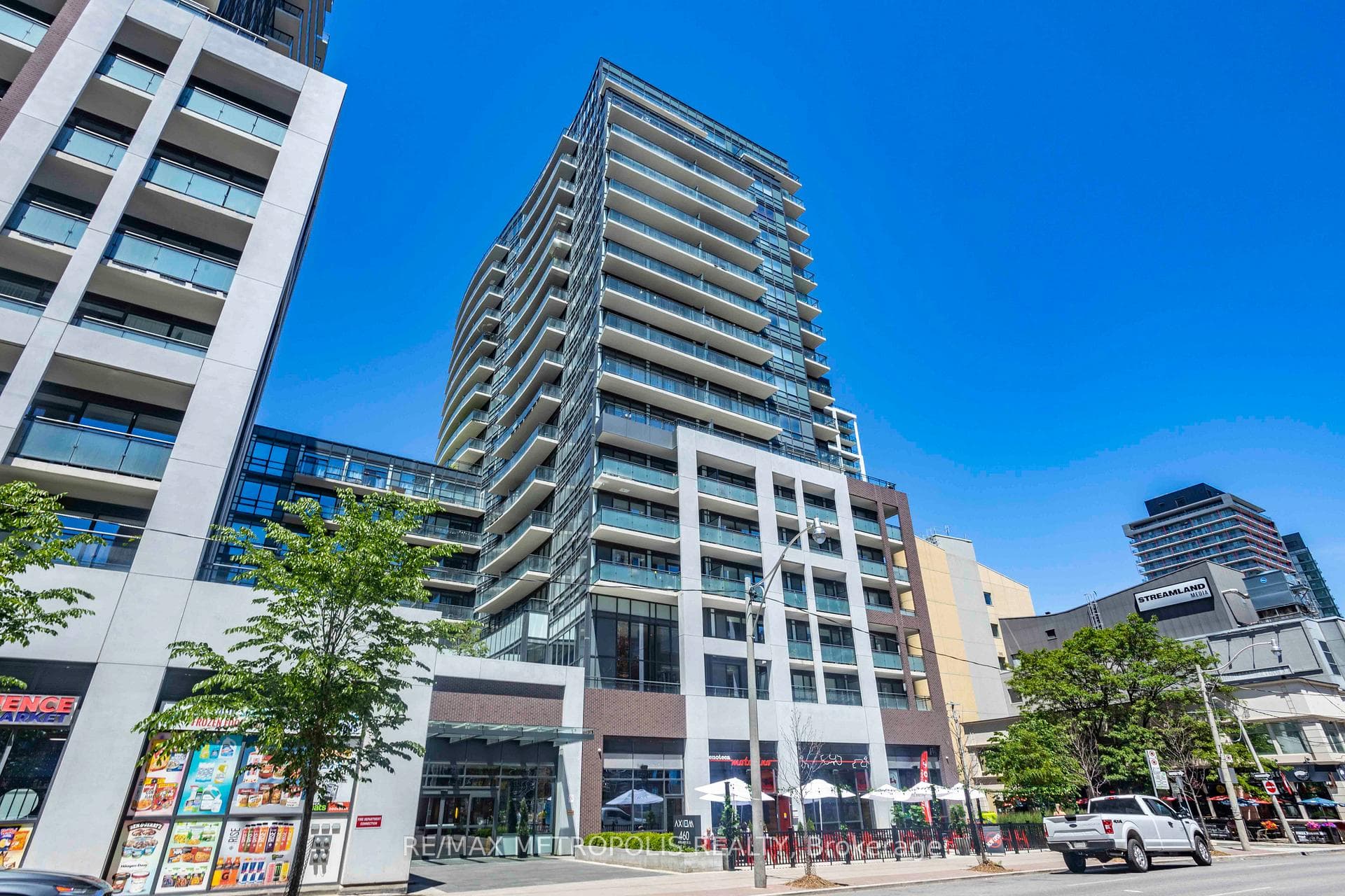 460 Adelaide Street Unit 1606, Regent Park / Cabbagetown / St. James Town, ON M5A 0E7 - Photo 1