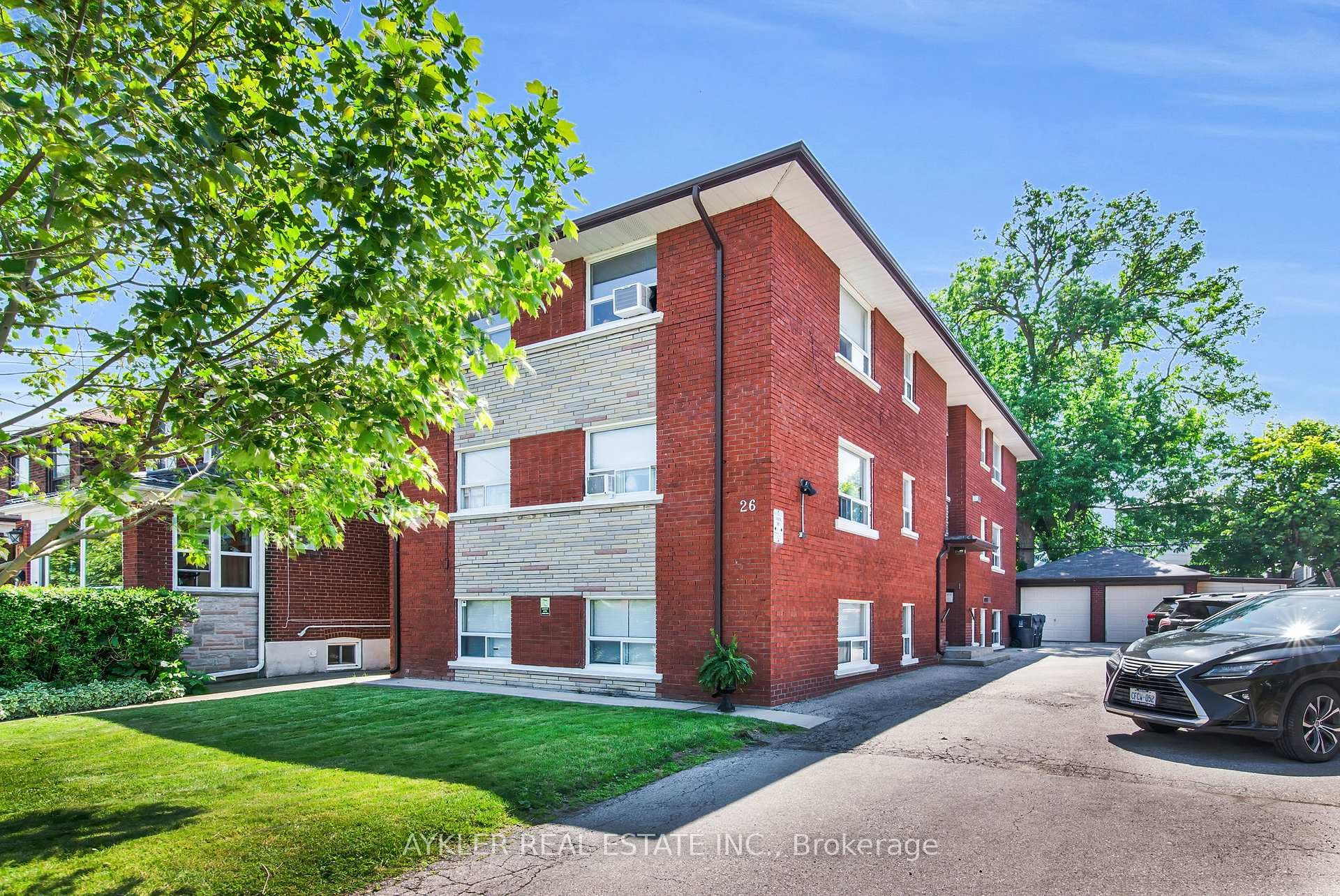 26 Twenty Second Street Unit 4, Liberty Village / Parkdale / South Parkdale, ON M8V 3M1 - Photo 1