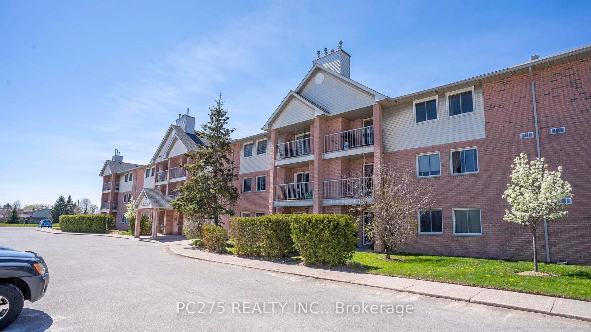 144 Conway Drive Unit 68, London South, ON N6E 3N3 - Photo 1