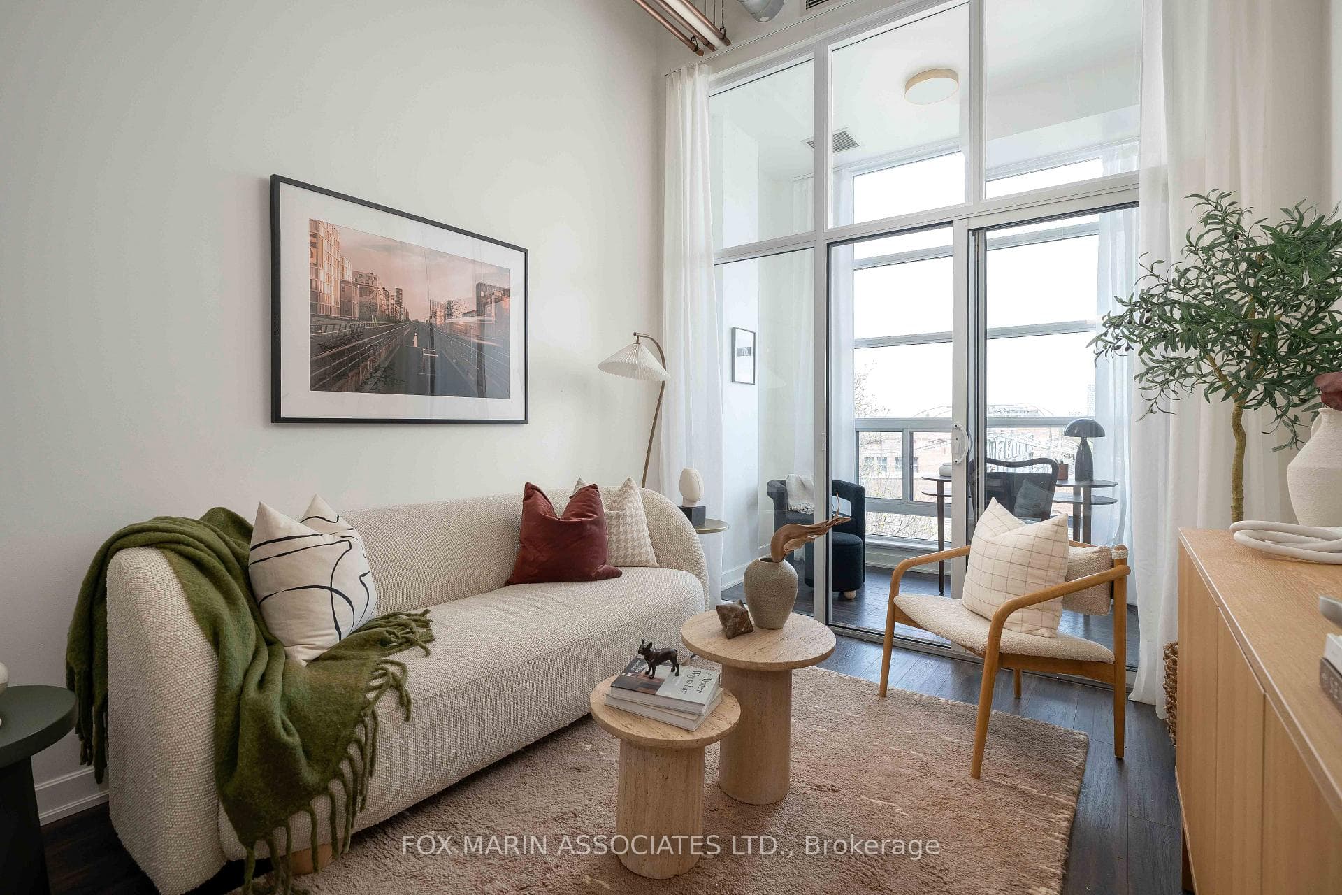 380 Macpherson Avenue Unit 430, Annex / Yorkville / Summerhill, ON M4V 3E3 - Photo 1