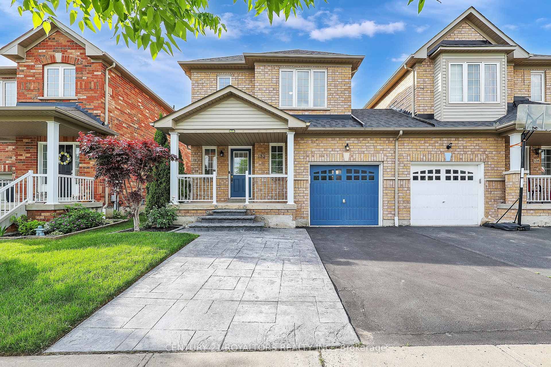 132 Fencerow Drive, Whitby
