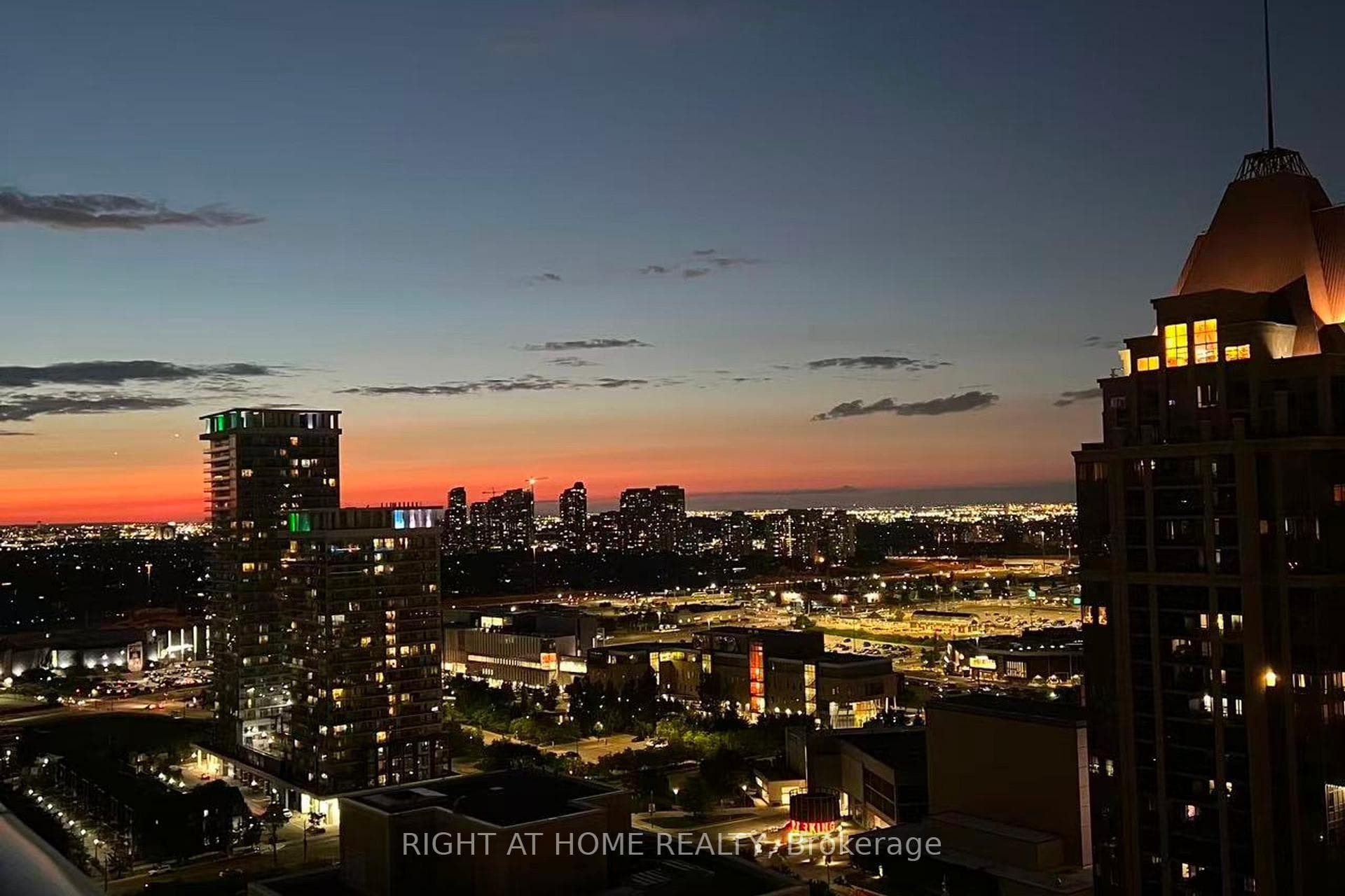 4065 Confederation Parkway Unit 2507, Mississauga, ON L5B 4N1 - Photo 1