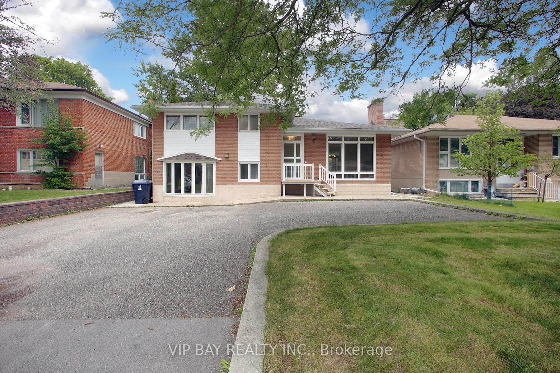 148 Betty Ann Drive, Thornhill / Willowdale, ON M2N 1X4 - Photo 1