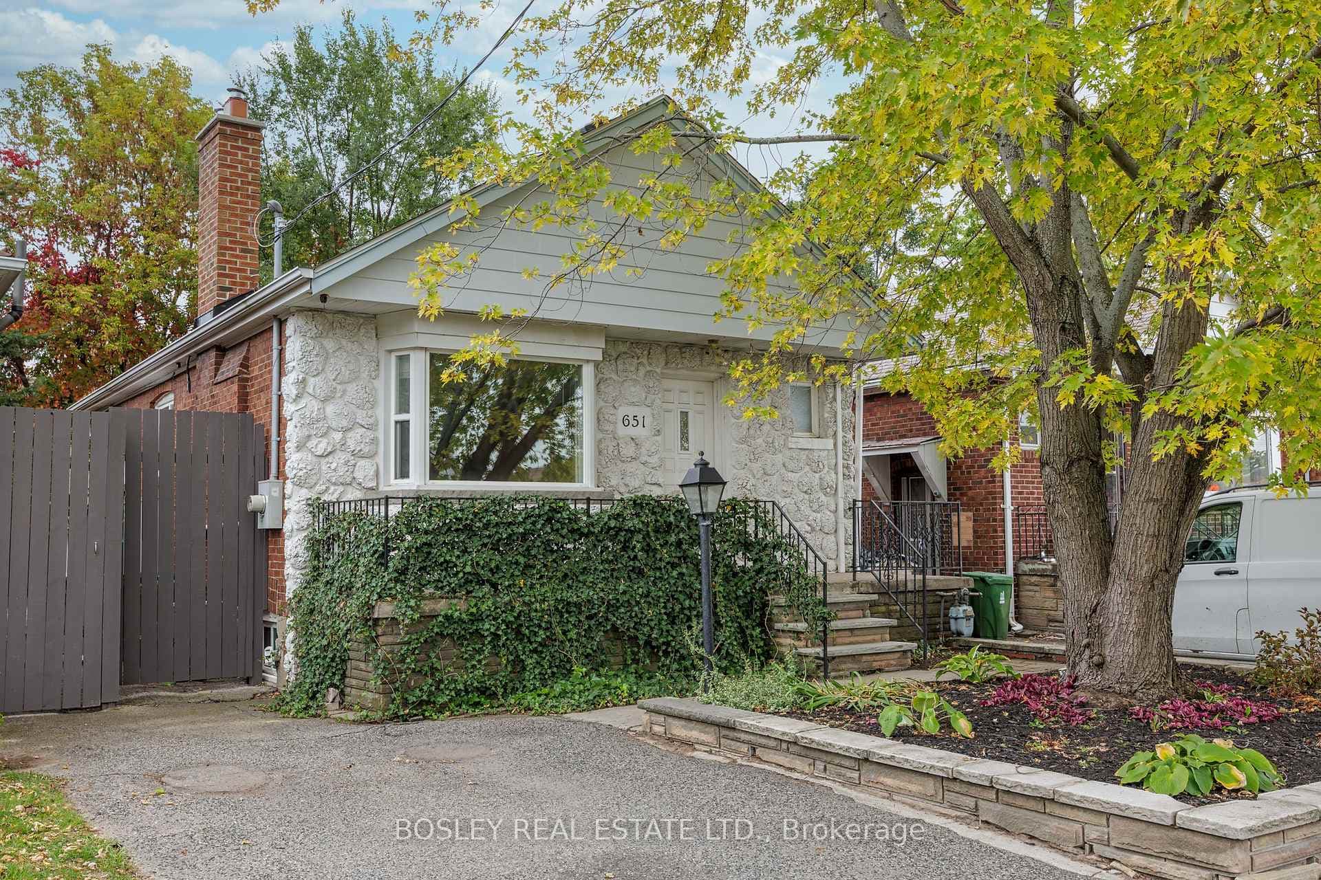 651 Cosburn Avenue, Danforth / East York, ON M4C 2V1 - Photo 1