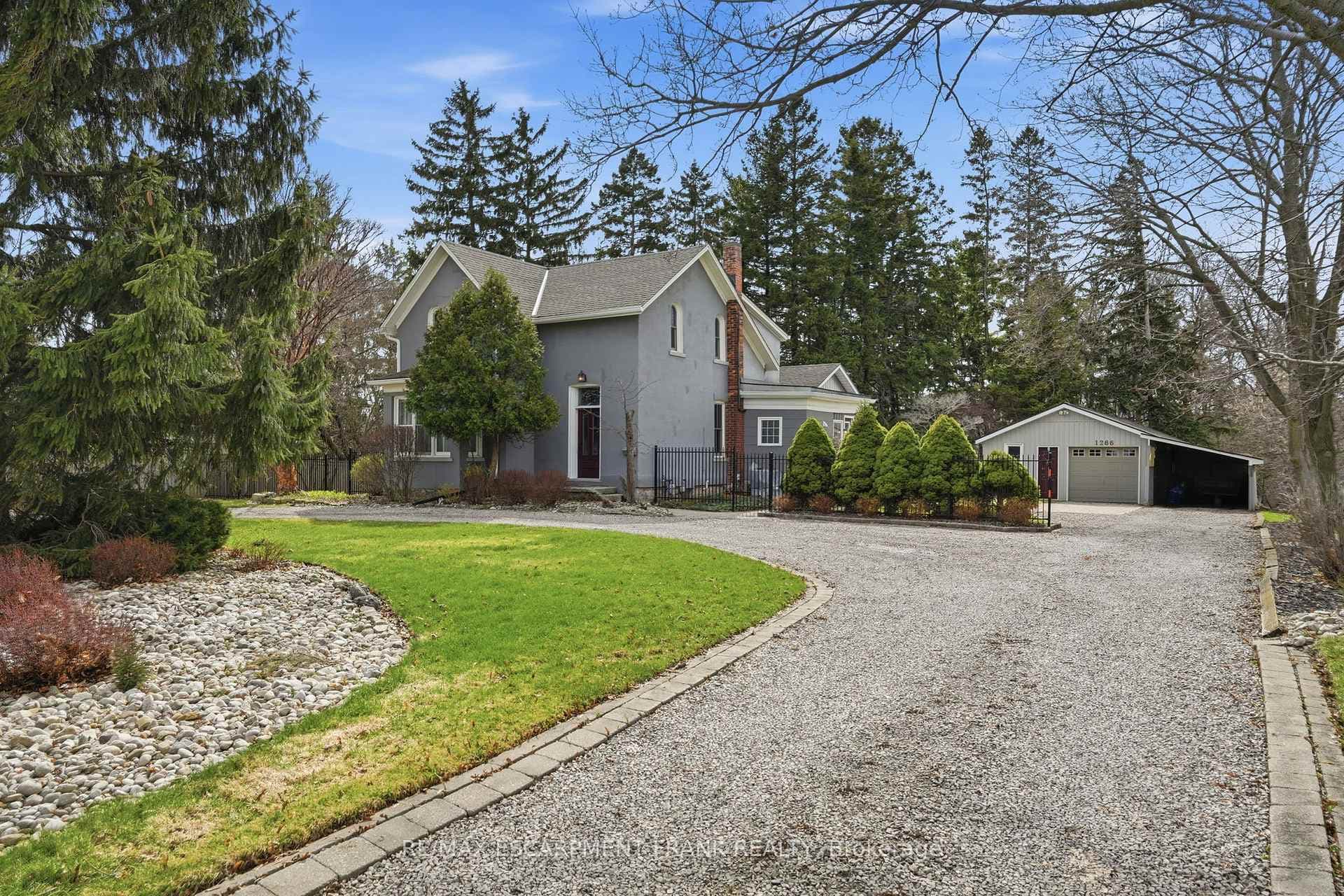 1266 Scenic Drive, Hamilton