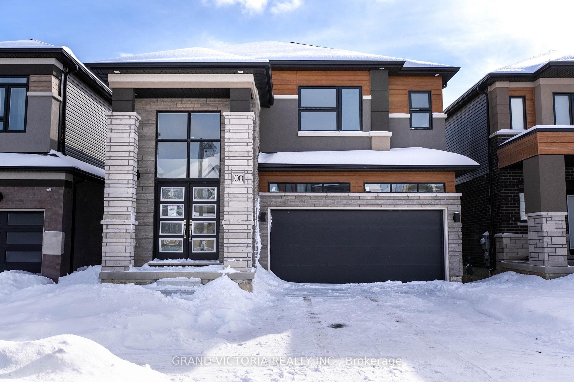 100 Hitchman Street, Brant, ON N3L 0M2 - Photo 1