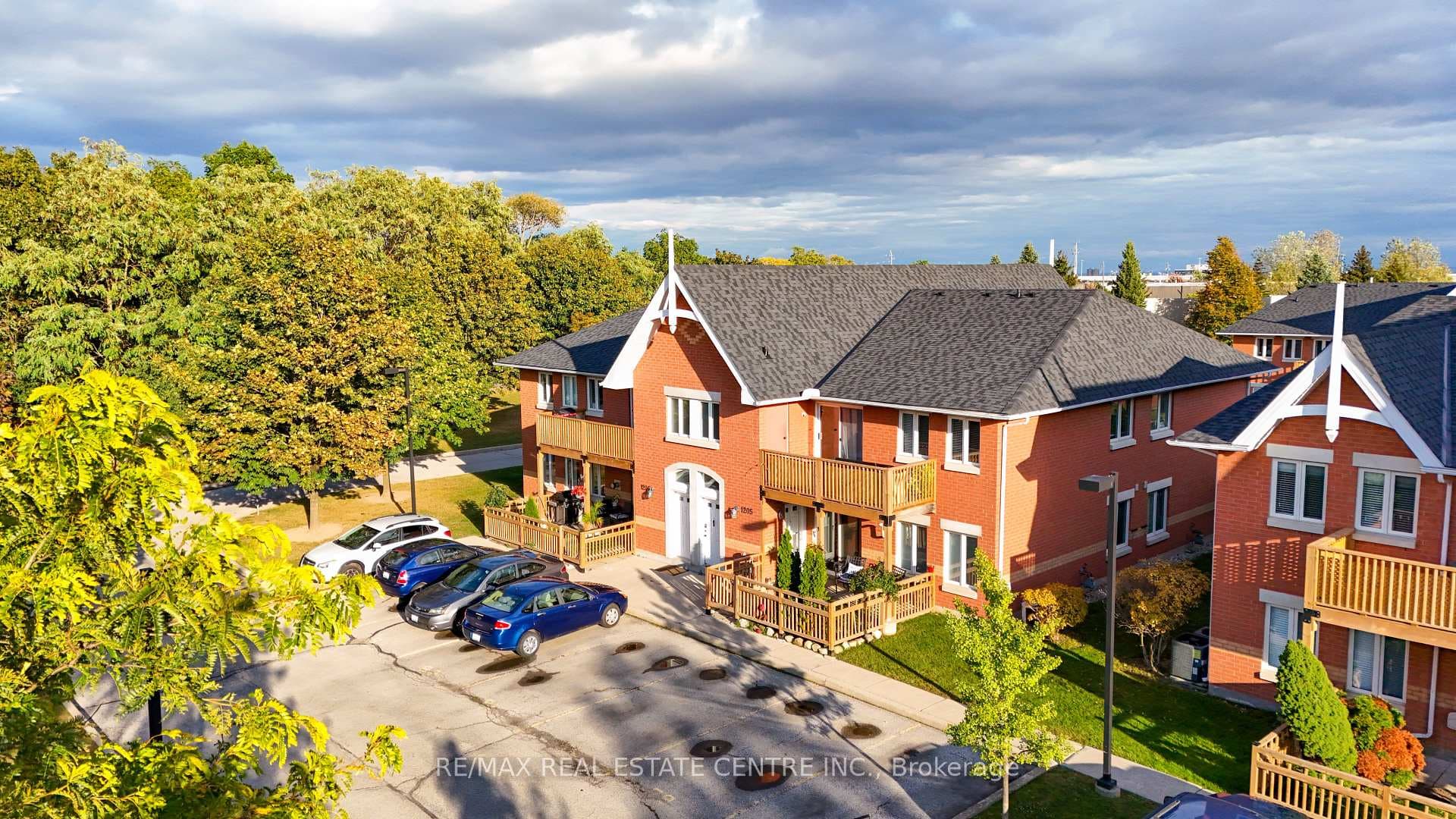 4140 Foxwood Drive Unit 1205, Burlington, ON L7M 4R4 - Photo 1