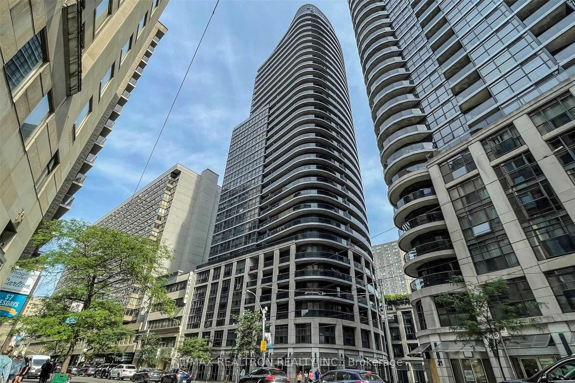 25 Carlton Street Unit 701, Regent Park / Cabbagetown / St. James Town, ON M5B 1L4 - Photo 1