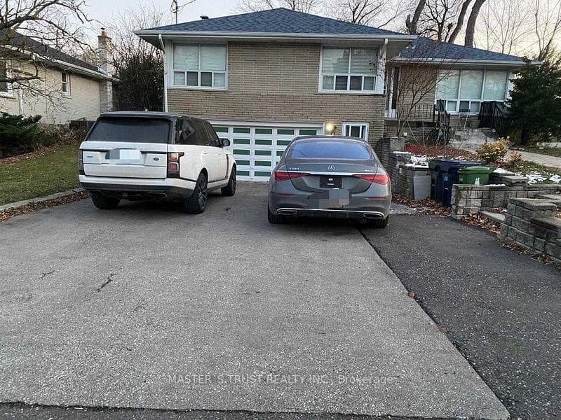 1 Winlock Park Unit Main, Willowdale / Newtonbrook, ON M2M 1Z1 - Photo 1