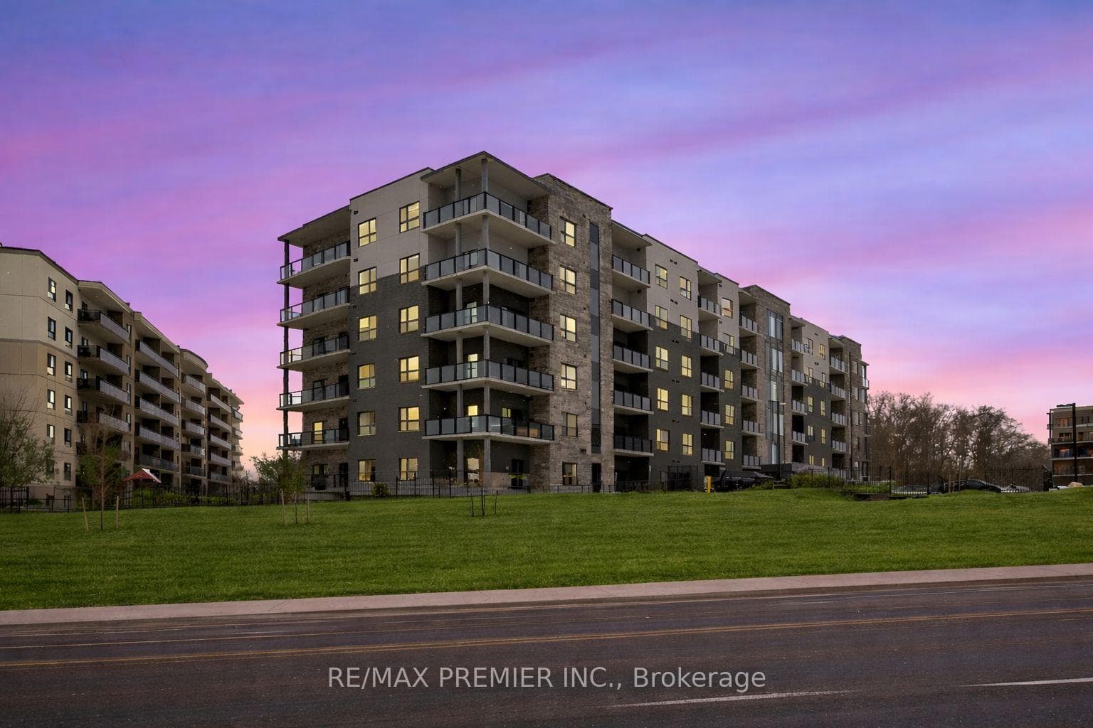 1000 Lackner Place Unit 215, Kitchener, ON N2A 0L9 - Photo 1