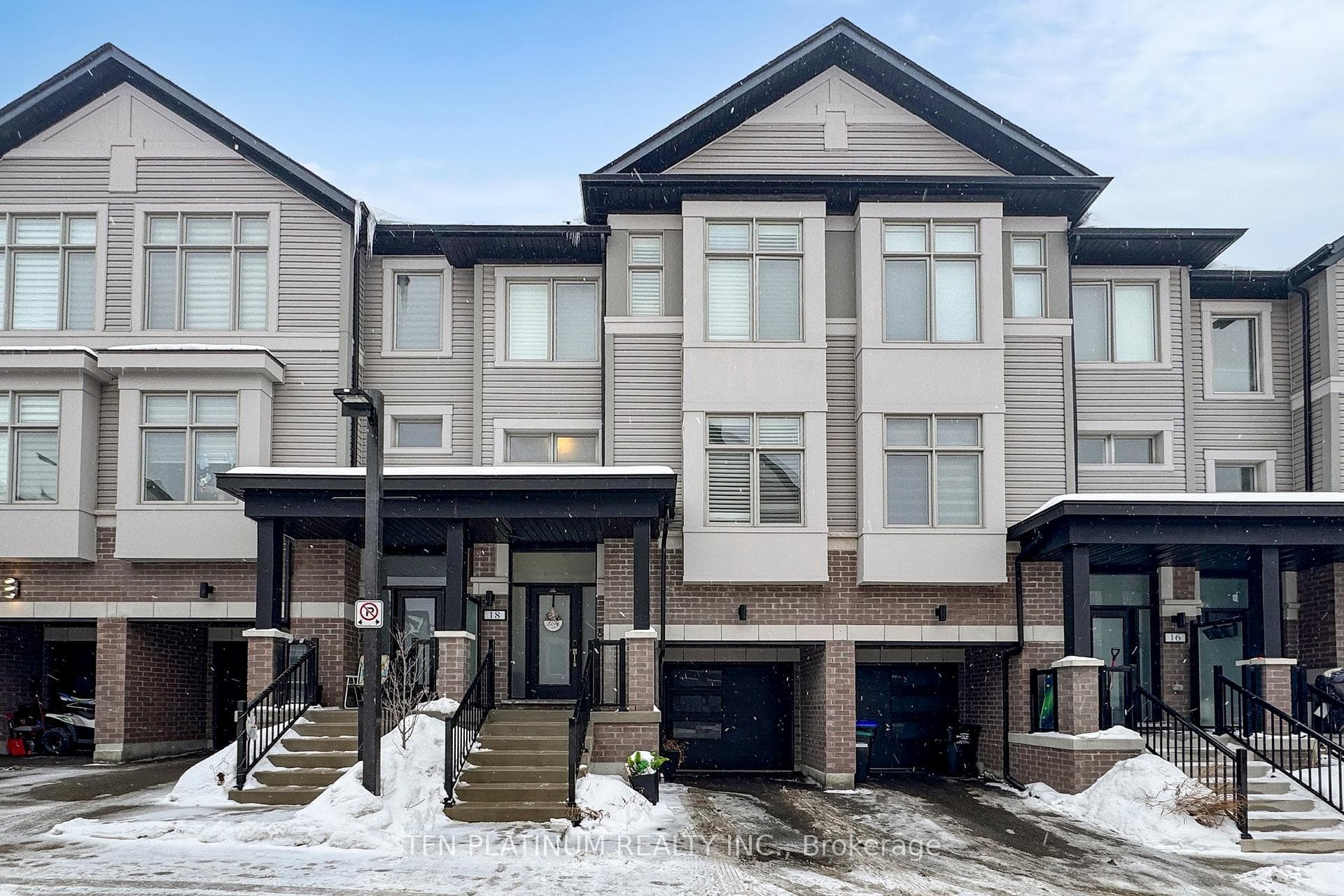 18 Totten Trail, New Tecumseth, ON L0G 1W0 - Photo 1