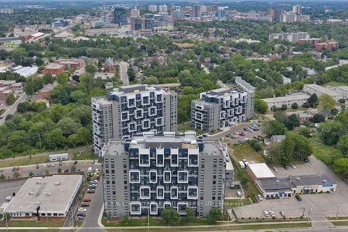 460B Belmont Avenue Unit 105, Kitchener