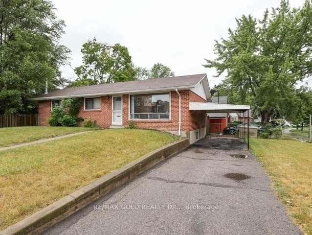2 Orton Park Road Unit BSMNT, Scarborough (West Hill / Highland Creek)