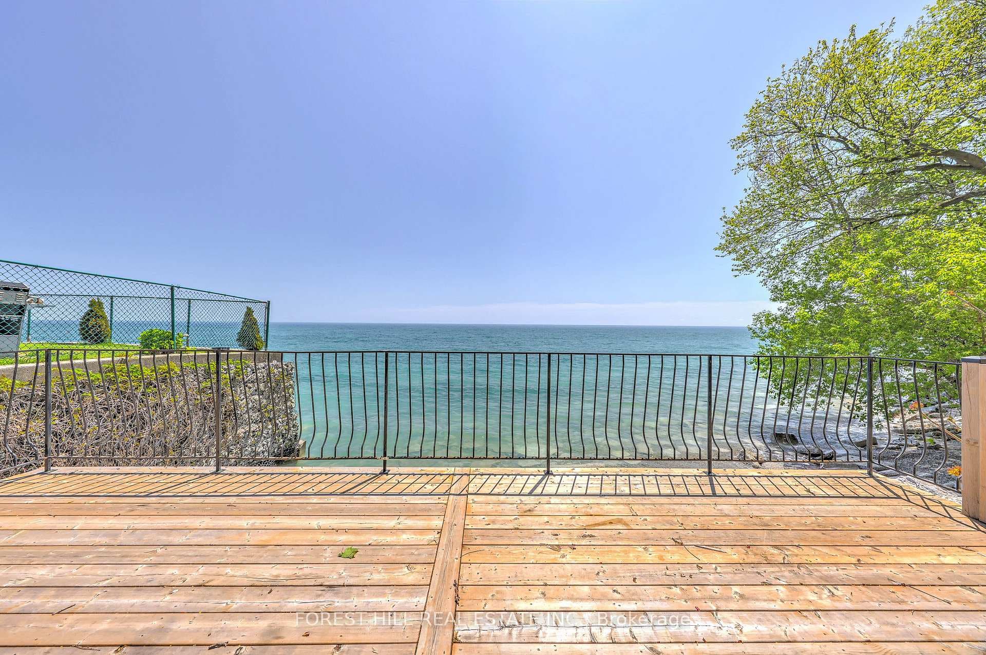 2703 Lake Shore Boulevard, Liberty Village / Parkdale / South Parkdale, ON M8V 1G6 - Photo 1
