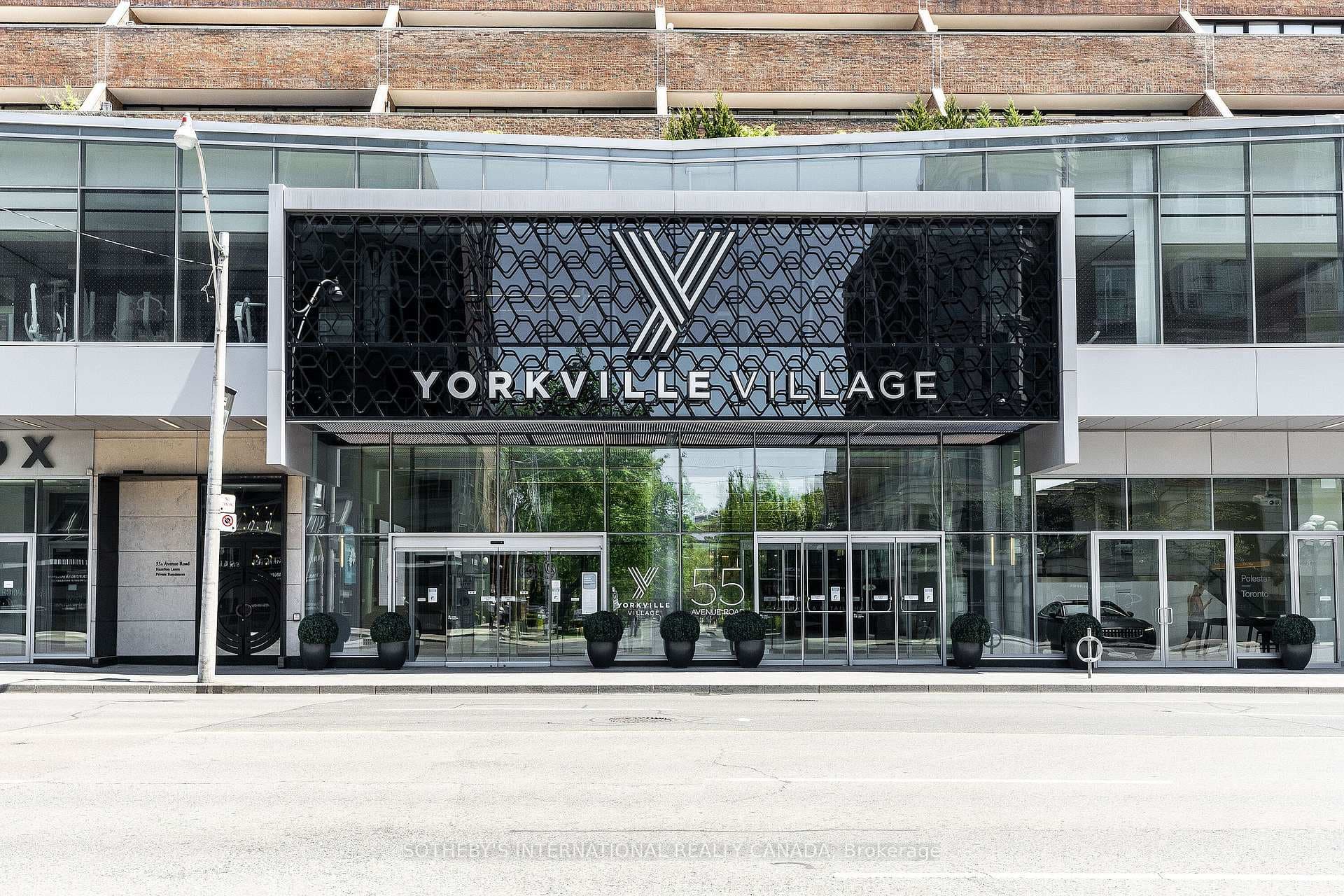 55A Avenue Road Unit 408, Annex / Yorkville / Summerhill, ON M5A 2G3 - Photo 1