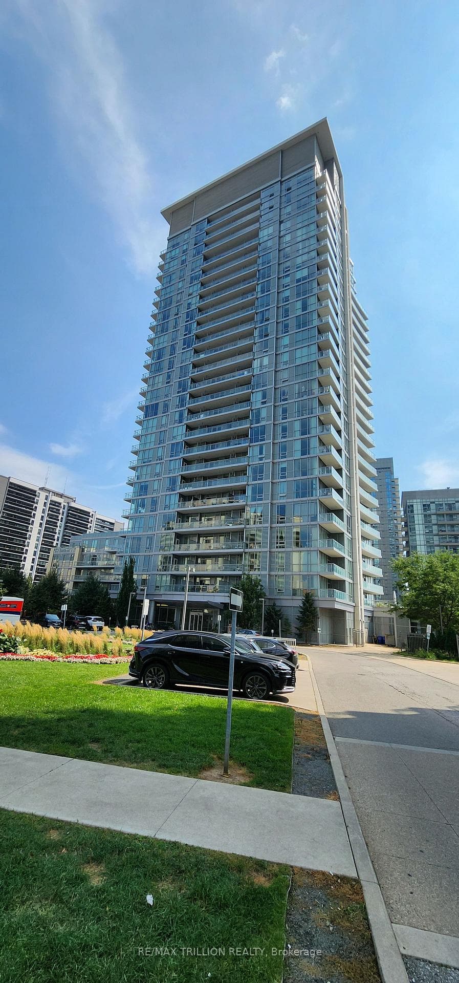 62 Forest Manor Road Unit 301, Hillcrest Village / Bayview Village, ON M2J 0B6 - Photo 1