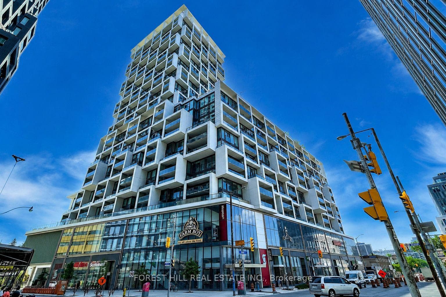 8 Hillsdale Avenue Unit 724, Leaside / Davisville, ON M4S 0B2 - Photo 1
