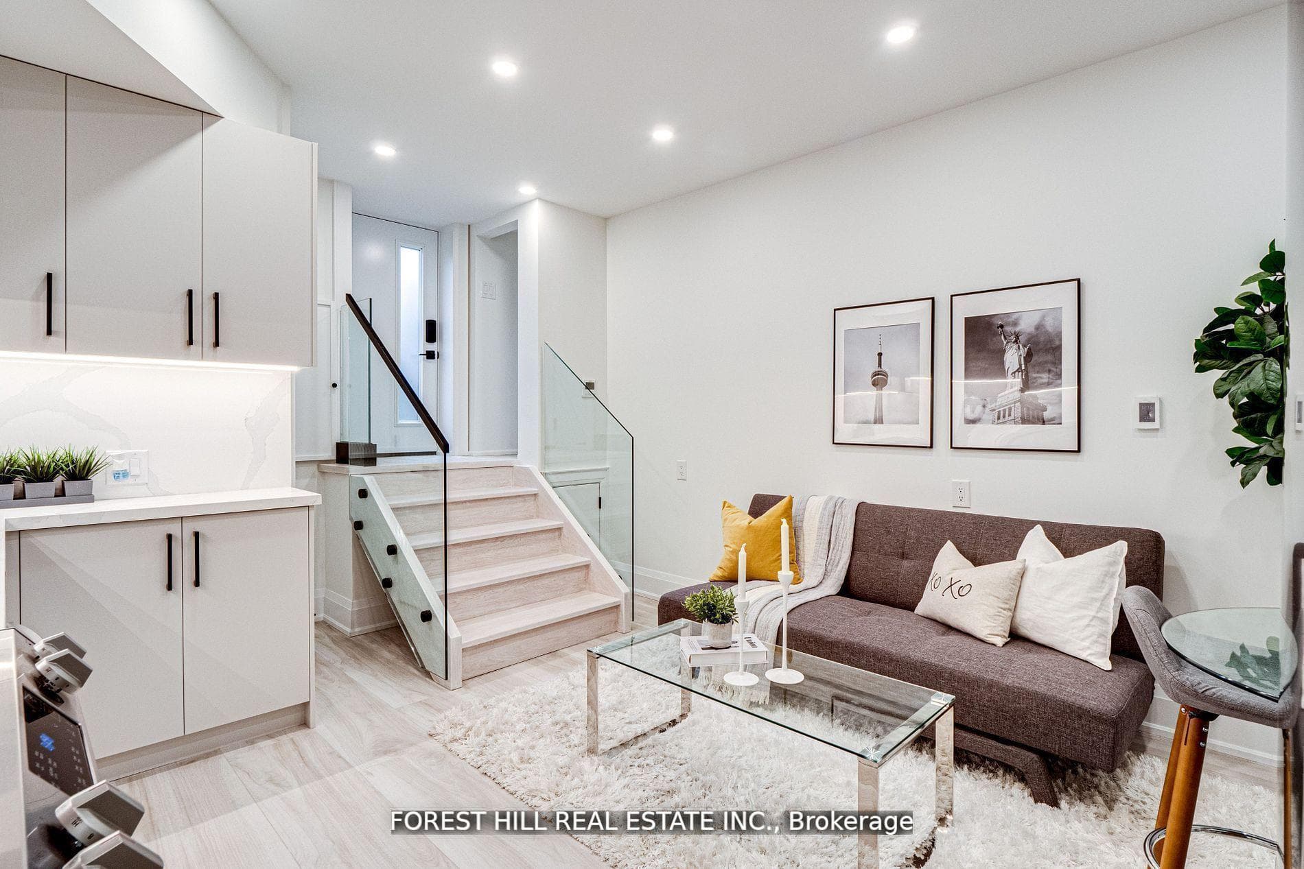 217 Euclid Avenue Unit Lower, Toronto C01