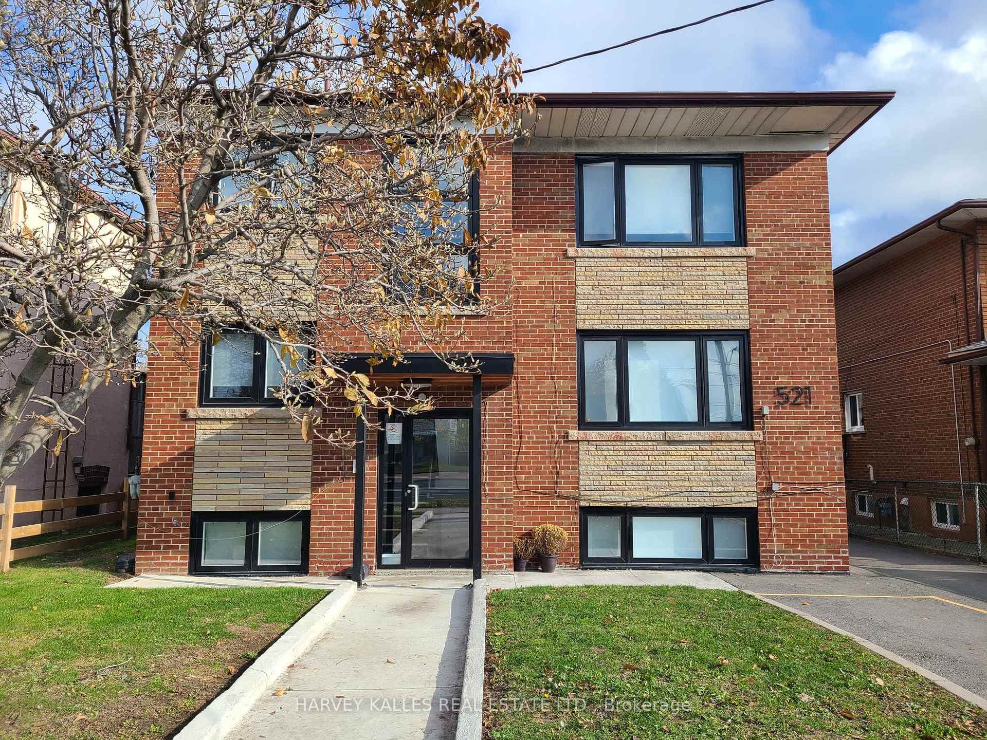521 Browns Line Unit 2, Liberty Village / Parkdale / South Parkdale, ON M8W 3V1 - Photo 1