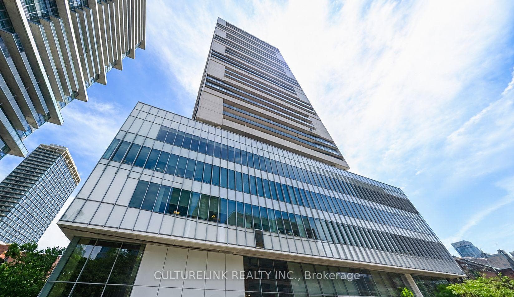 89 McGill Street Unit 902, Toronto C08