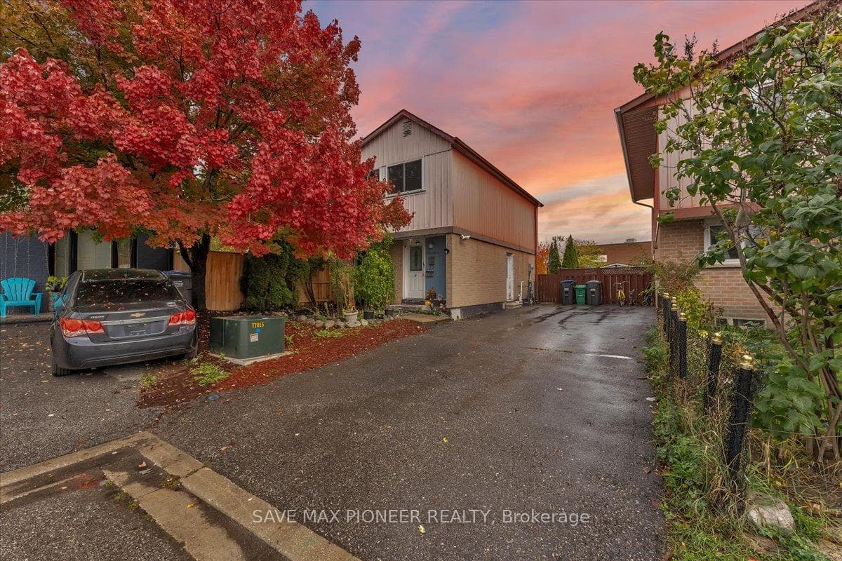 11 Great Oak Court, Brampton, ON L6S 2J9 - Photo 1