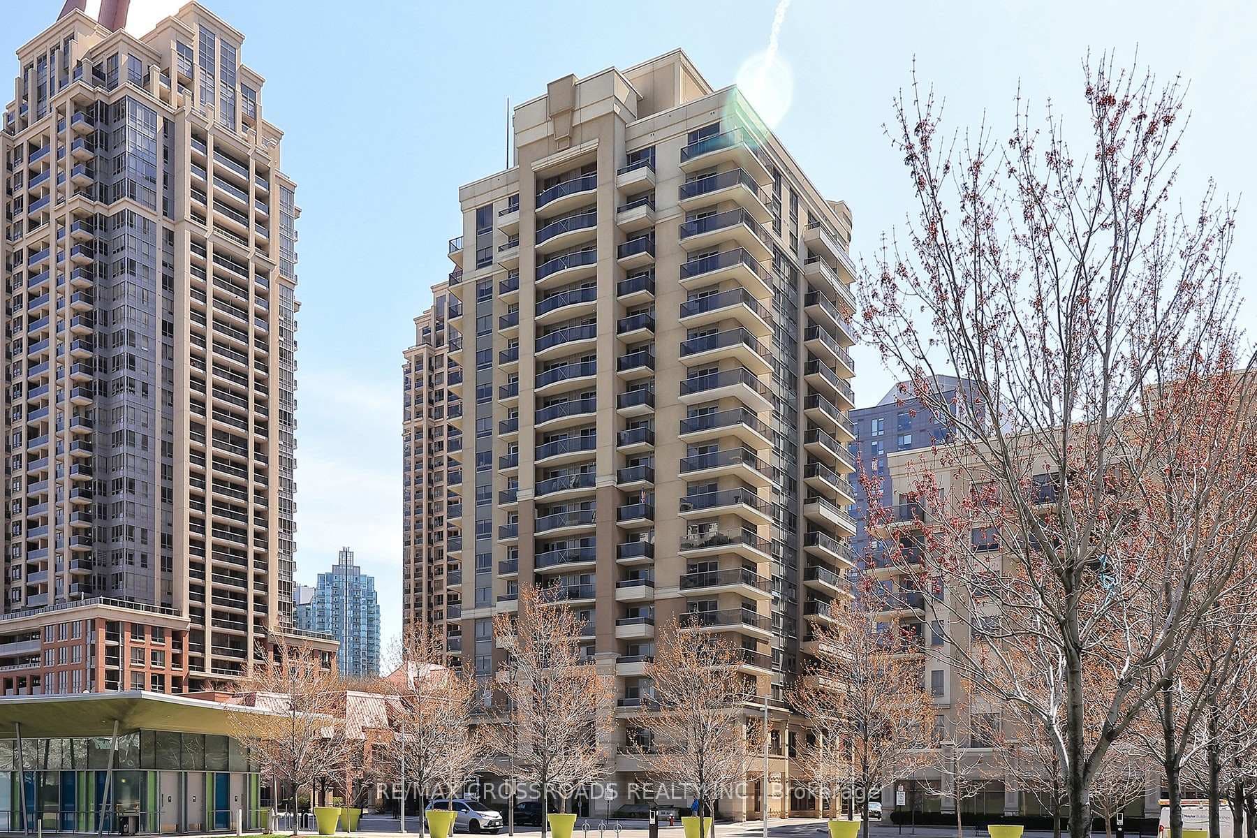 350 Princess Royal Drive Unit 703, Mississauga, ON L5B 4N1 - Photo 1