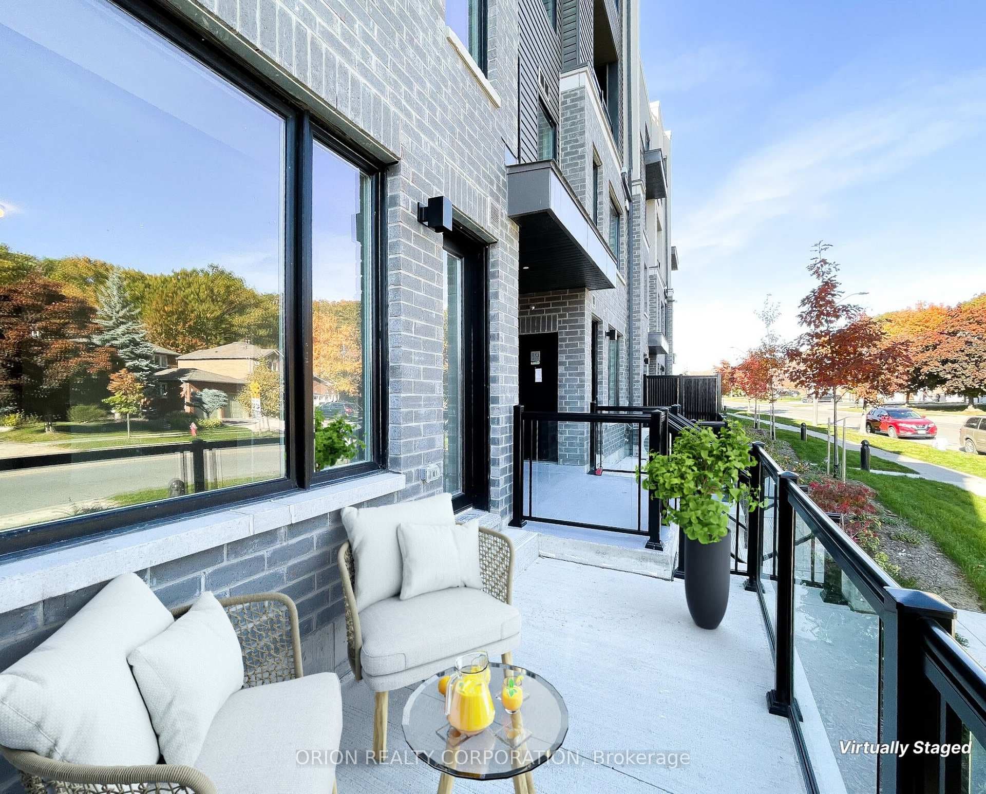 3538 Colonial Drive Unit 22, Mississauga, ON L5L 5R9 - Photo 1