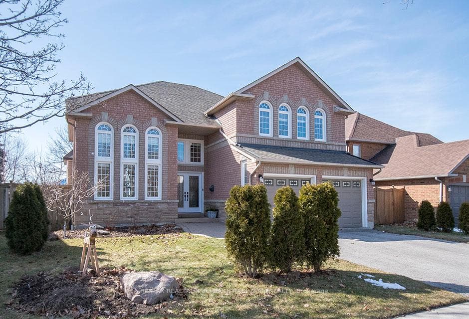 136 Elizabeth Street, Ajax, ON L1T 3X6 - Photo 1