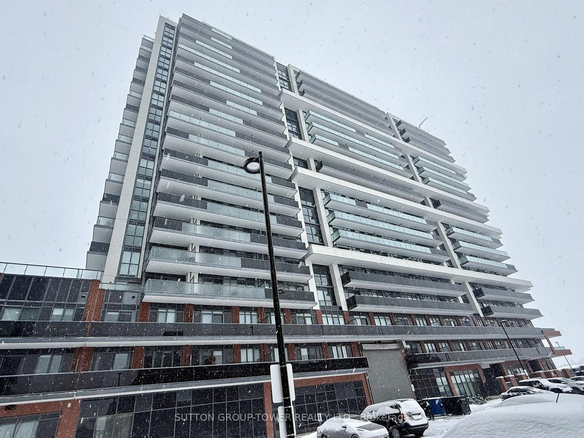 2545 Simcoe Street Unit 926, Oshawa