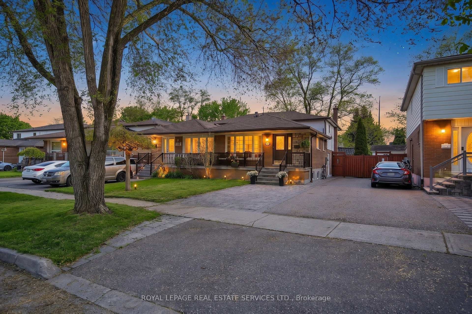 2362 Gareth Road, Mississauga, ON L5B 1Z5 - Photo 1