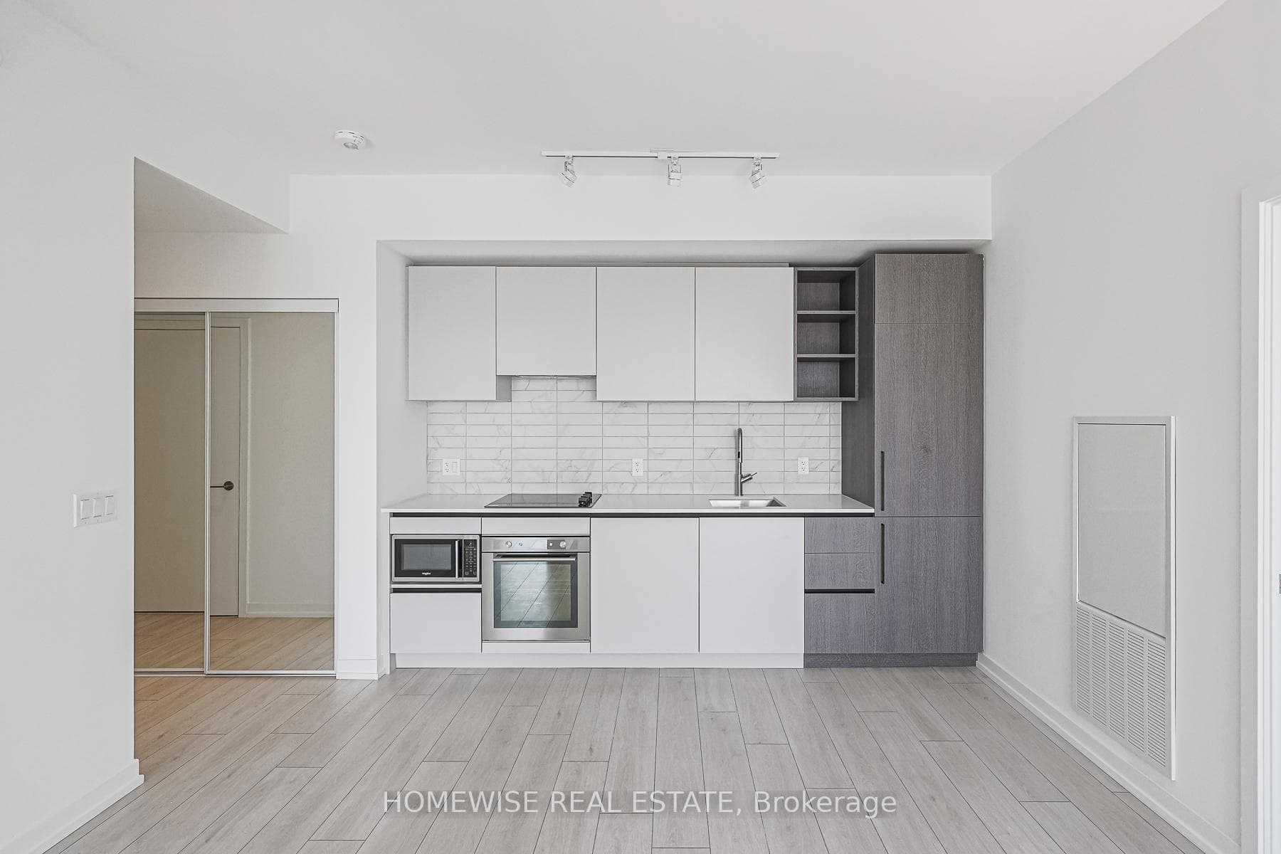 55 Mercer Street Unit 4802, Toronto C01
