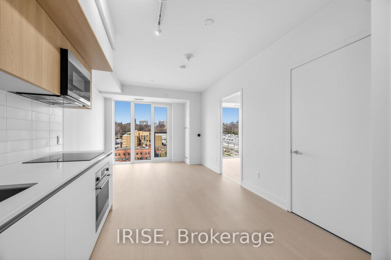 322 Dupont Street Unit 810, Annex / Yorkville / Summerhill, ON M5R 0E3 - Photo 1