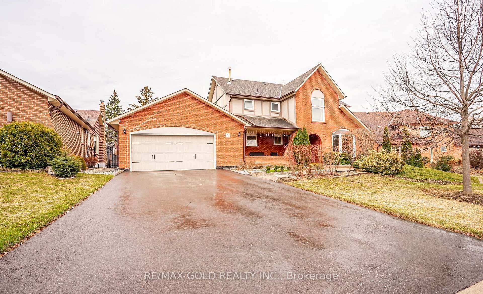 8 Oldham Crescent, Brampton, ON L6Z 1W3 - Photo 1