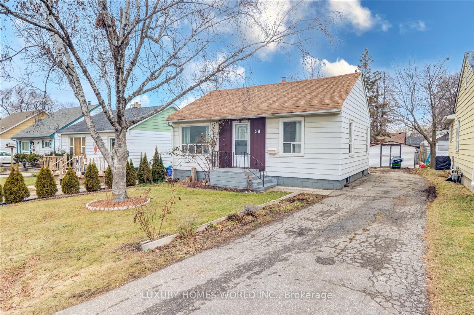 26 Queen Street, Ajax, ON L1S 1S4 - Photo 1