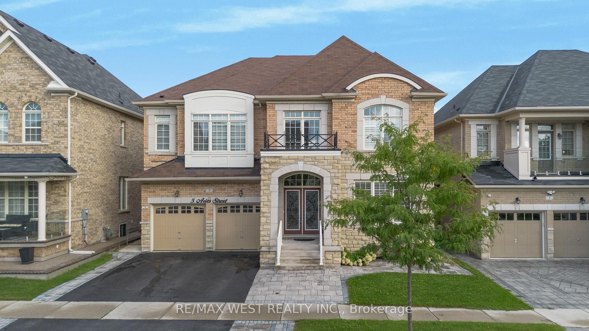 5 Aries Street, Brampton, ON L6Y 5Z2 - Photo 1
